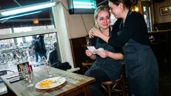 Kort verhaal: Hij bestelde alleen koffie, maar liet iets achter dat ik nooit vergat