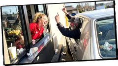 Kort verhaal: Hij zei maar één woord bij de drive-through, en ik speelde mee