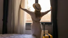 Waarom je het licht in een hotelkamer niet meteen moet aandoen na binnenkomst: de reden zal je verrassen