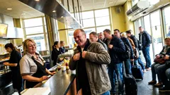 Kort verhaal: Eén onhandig uitgesproken drankje en de hele rij keek ineens op