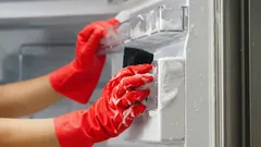 Hoe vaak moet je de koelkast grondig schoonmaken en waarom?